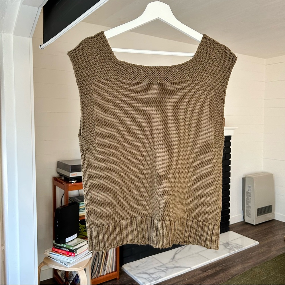 Second Layer Life Saver Vest in Olive - Picture 7 of 9